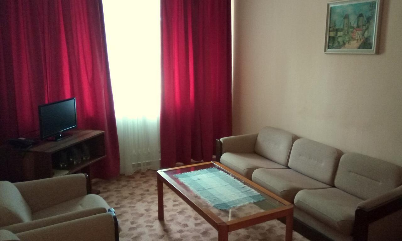 Penzion Institut Kosice Bagian luar foto